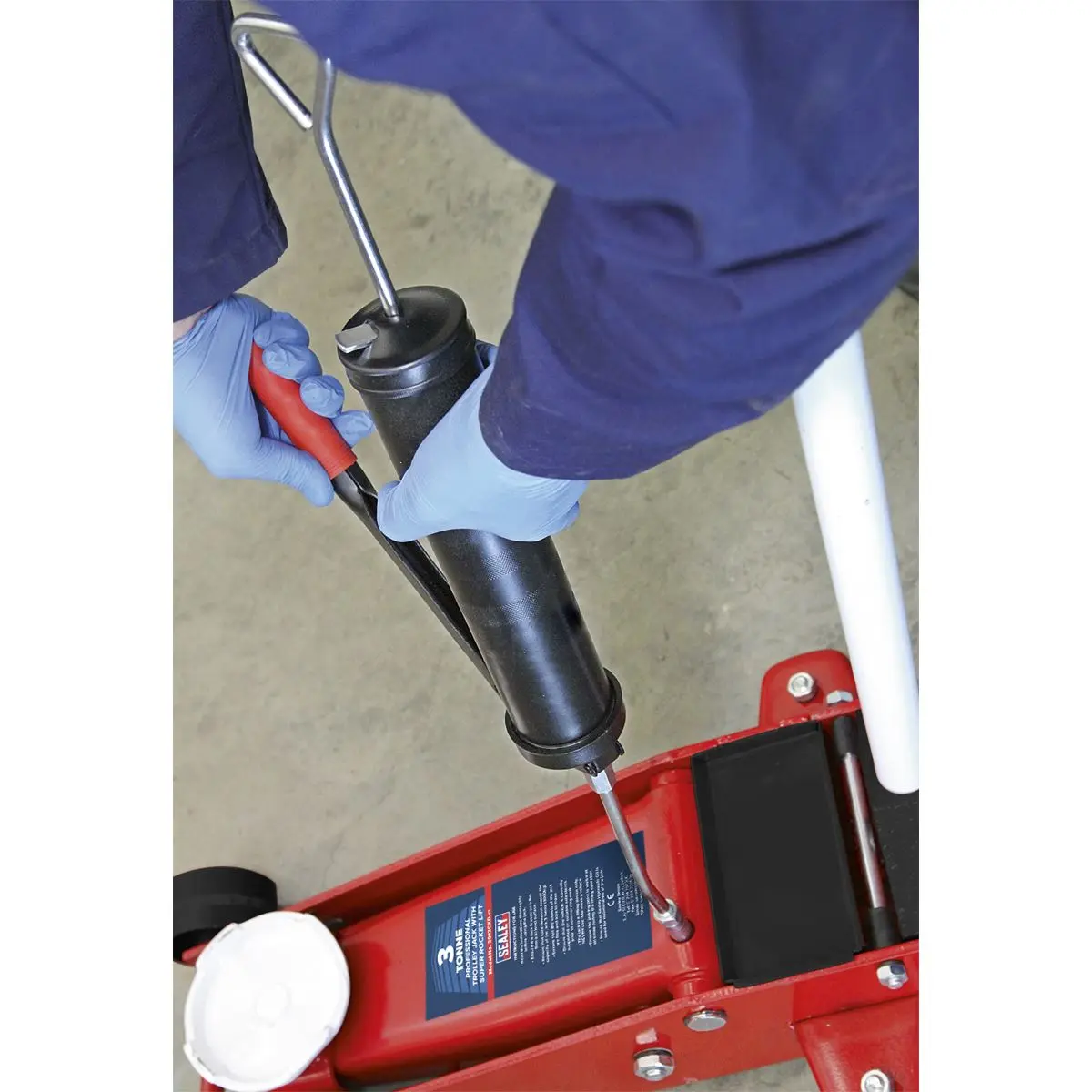 Sealey 3 Way Fill Side Lever Grease Gun Handle Lubricating Greasing - Image 4