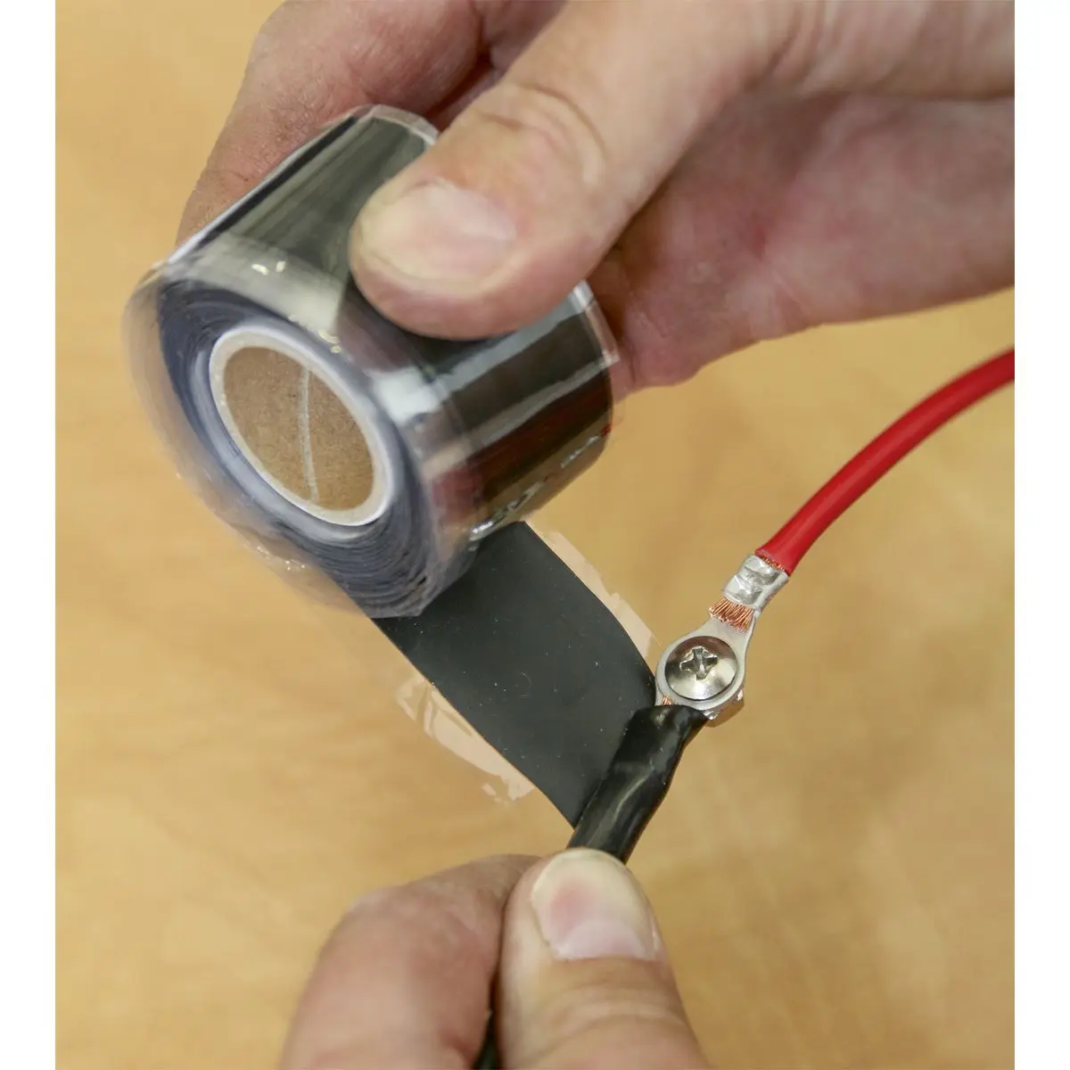 Sealey 5m Silicone Repair Tape - Image 10