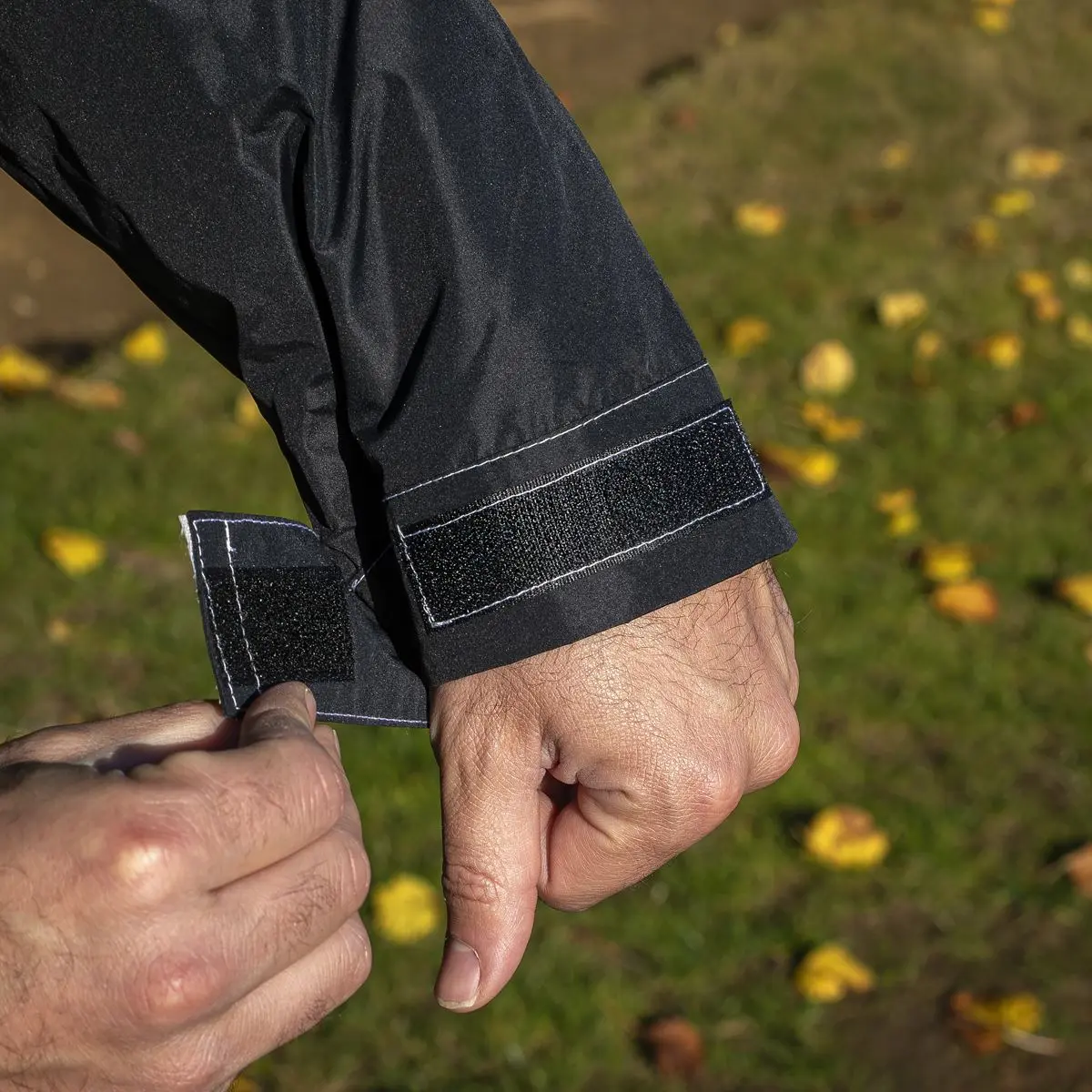 Sealey 5V Heated Rain Jacket with Power Bank 20Ah - X-Large - Image 5