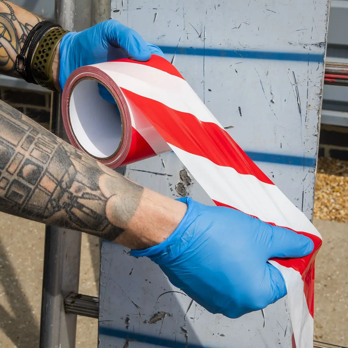 Sealey 80mm x 100m Non Adhesive Hazard Barrier Tape Red & White - Image 7