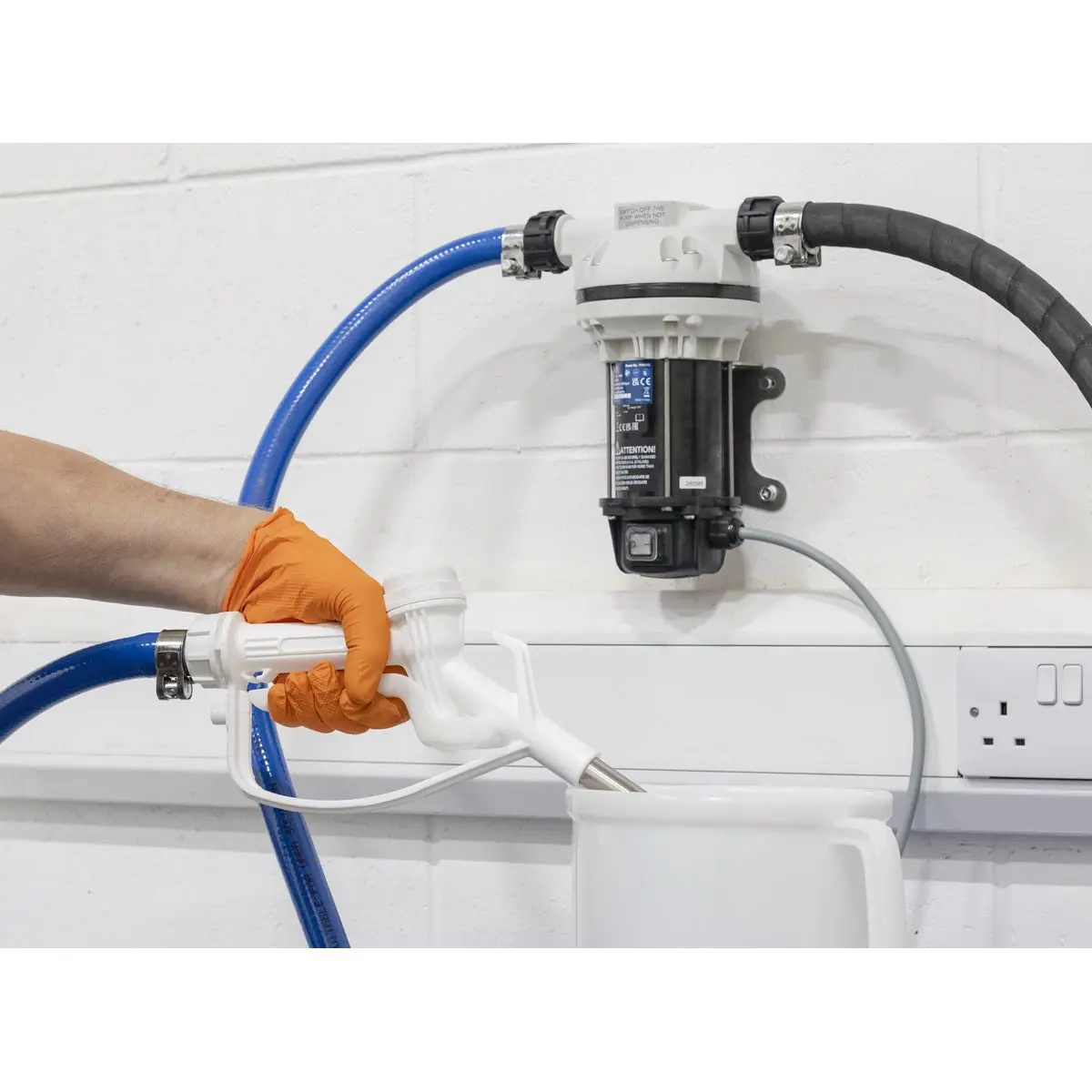 Sealey AdBlue® Transfer Pump Portable 12V - Image 11