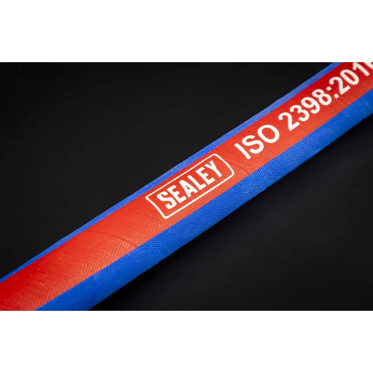 Sealey Air Hose 10m x Ø13mm with 1/2"BSP Unions Extra-Heavy-Duty - Image 7