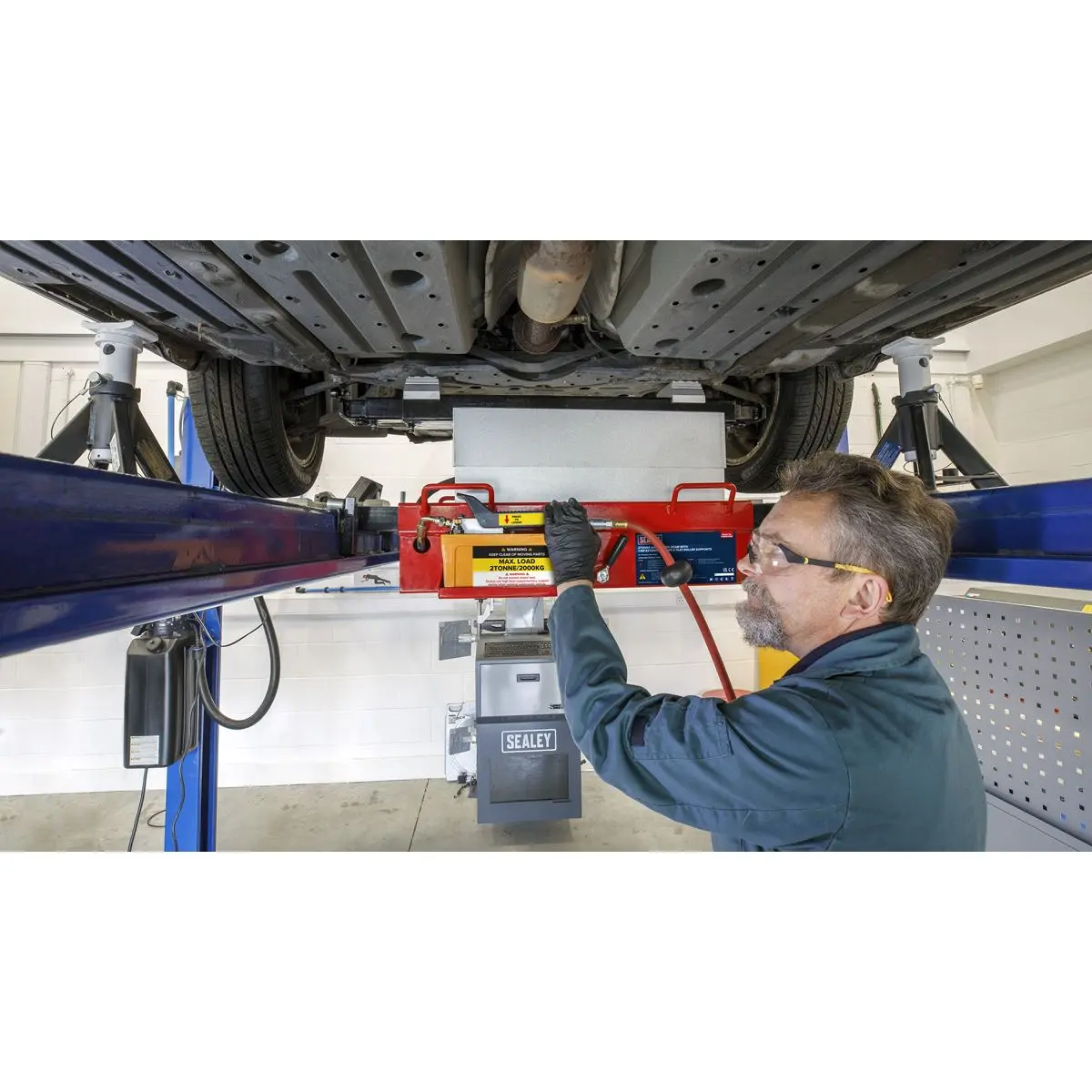 Sealey Air Jacking Beam 2 Tonne with Arm Extenders & Flat Roller Supports - Image 11