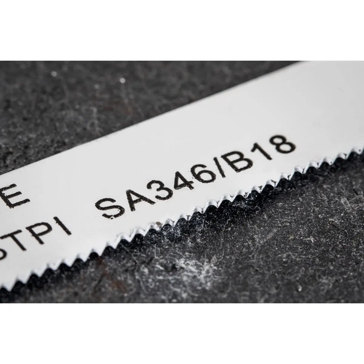 Sealey 141mm Air Saw Blade 18tpi - Pack of 5 - Image 3