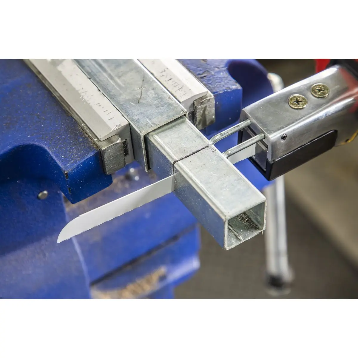 Sealey 141mm Air Saw Blade 24tpi - Pack of 15 - Image 6