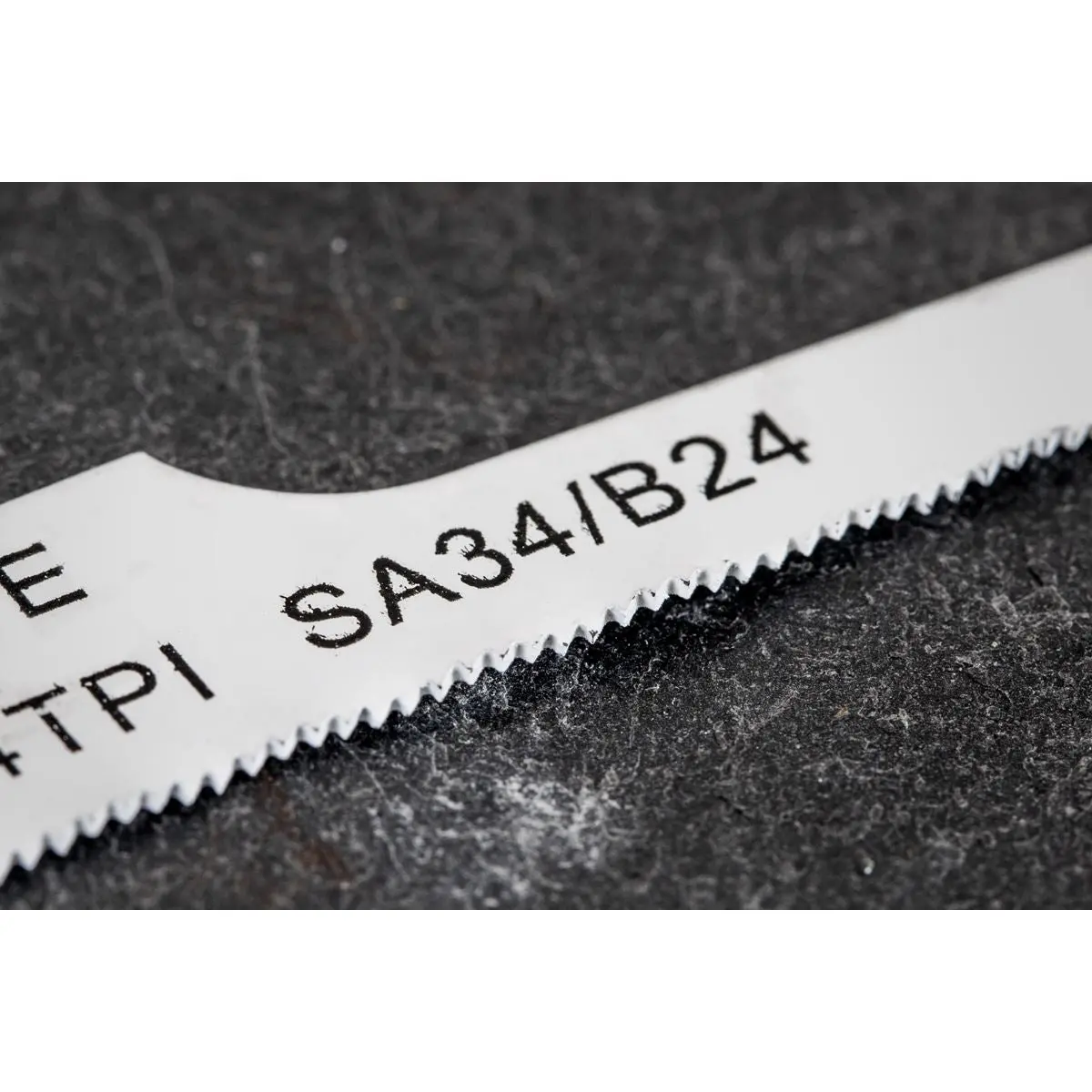 Sealey 141mm Air Saw Blades Mixed - Pack of 15 - Image 8