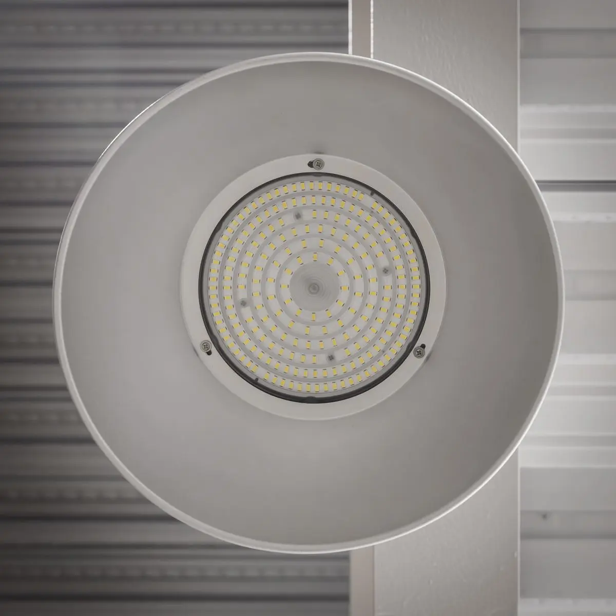 Sealey Aluminium Reflector for LED100HB - Image 5