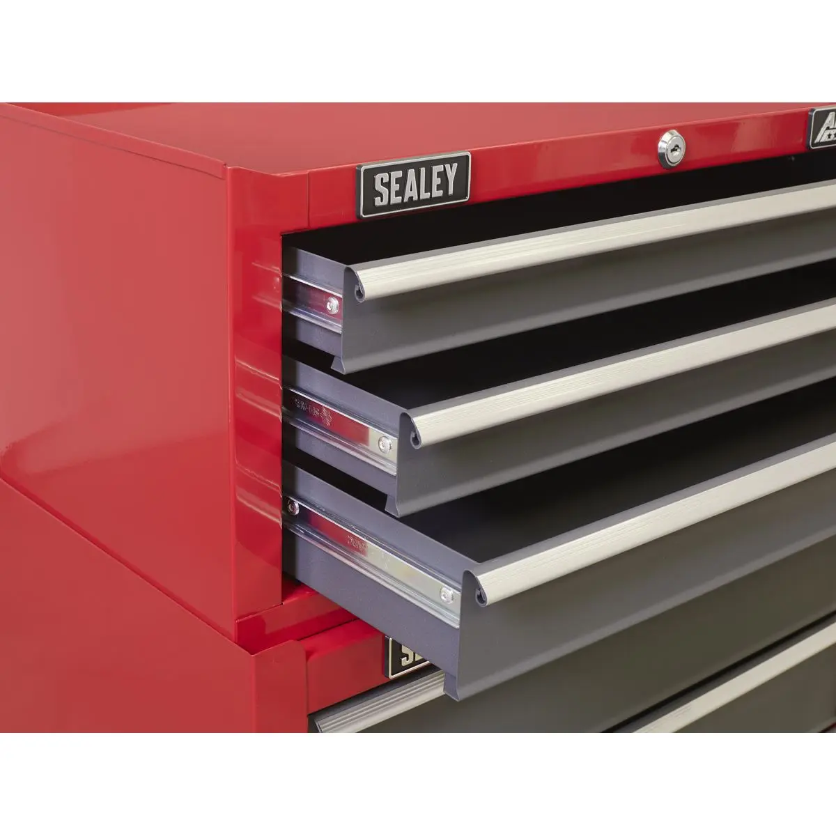 Sealey American Pro Mid-Box Tool Chest 3 Drawer with Ball-Bearing Slides - Red/Grey - Image 7
