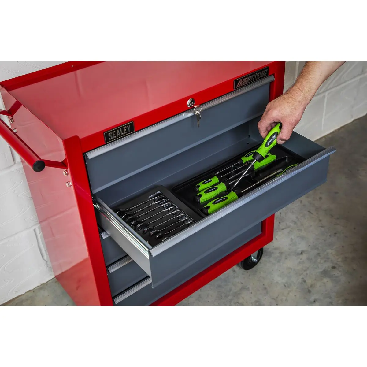 Sealey American Pro Rollcab 5 Drawer with Ball-Bearing Slides - Red/Grey - Image 8