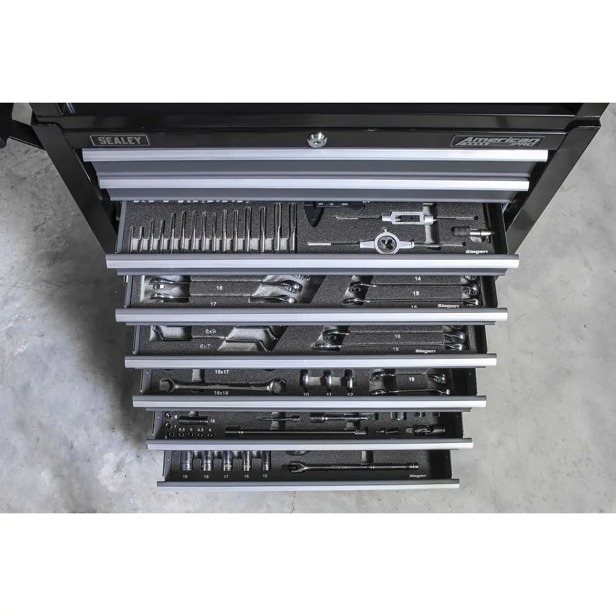 Sealey American Pro Rollcab 8 Drawer with Ball-Bearing Slides - Black/Grey - Image 7