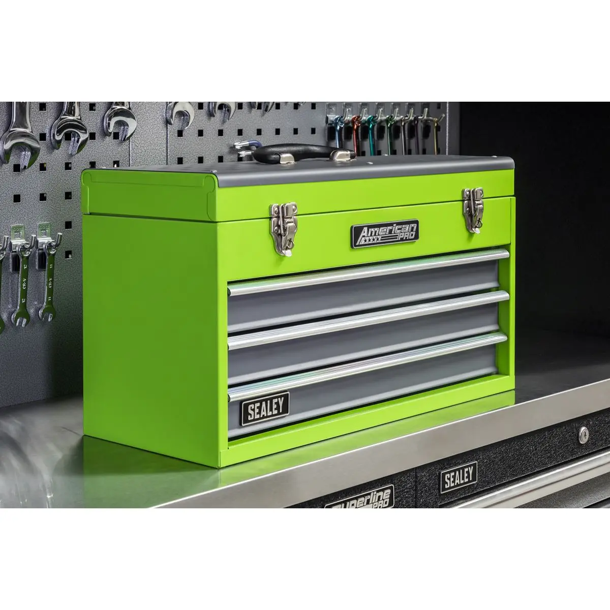 Sealey American Pro Tool Chest 3 Drawer Portable with Ball-Bearing Slides - Green/Grey - Image 6