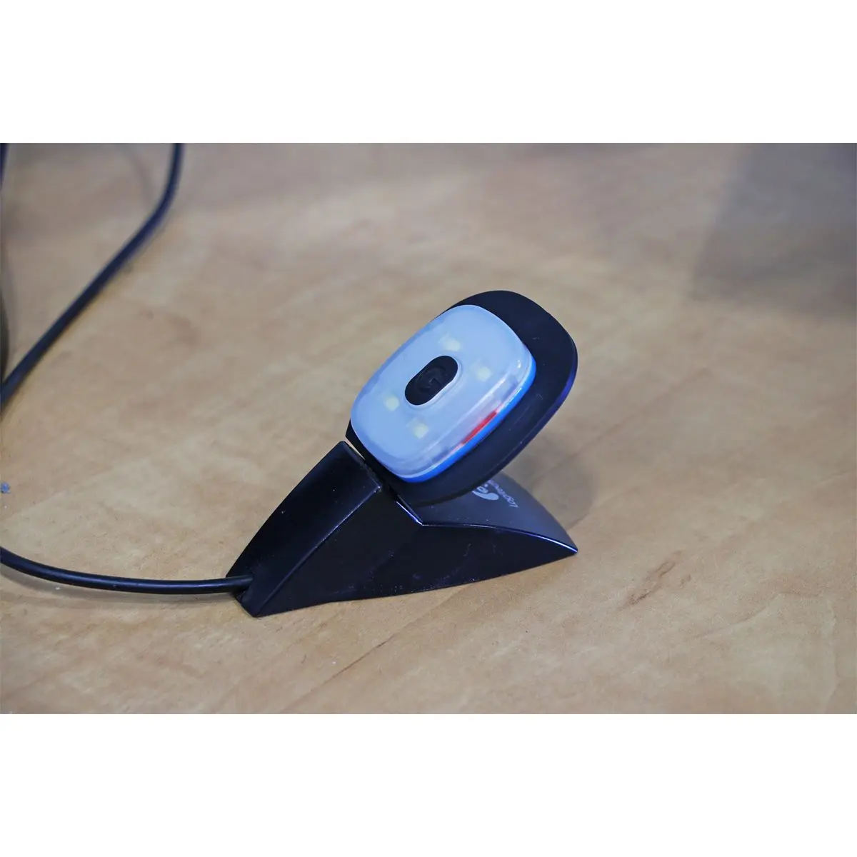 Sealey Beanie Hat 1W SMD LED USB Rechargeable - Image 3