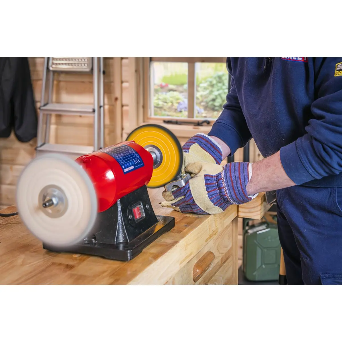 Sealey Bench Mounting Buffer/Polisher Ø150mm 370W/230V - Image 4