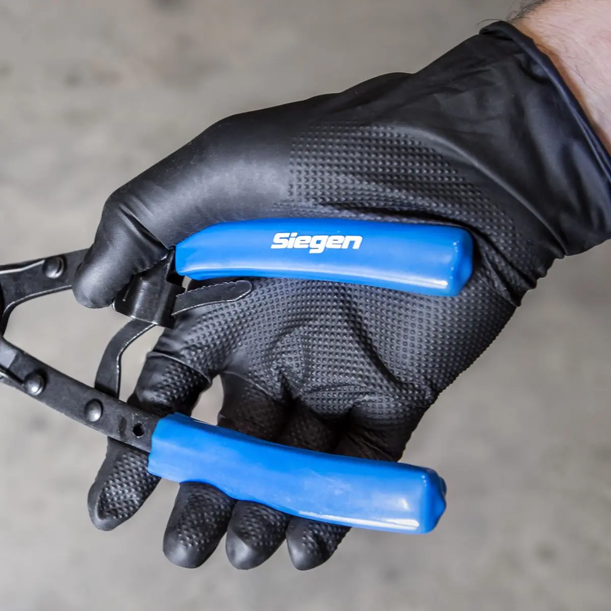 Sealey Black Diamond Grip Extra-Thick Nitrile Powder-Free Gloves X-Large - Pack of 50 - Image 6