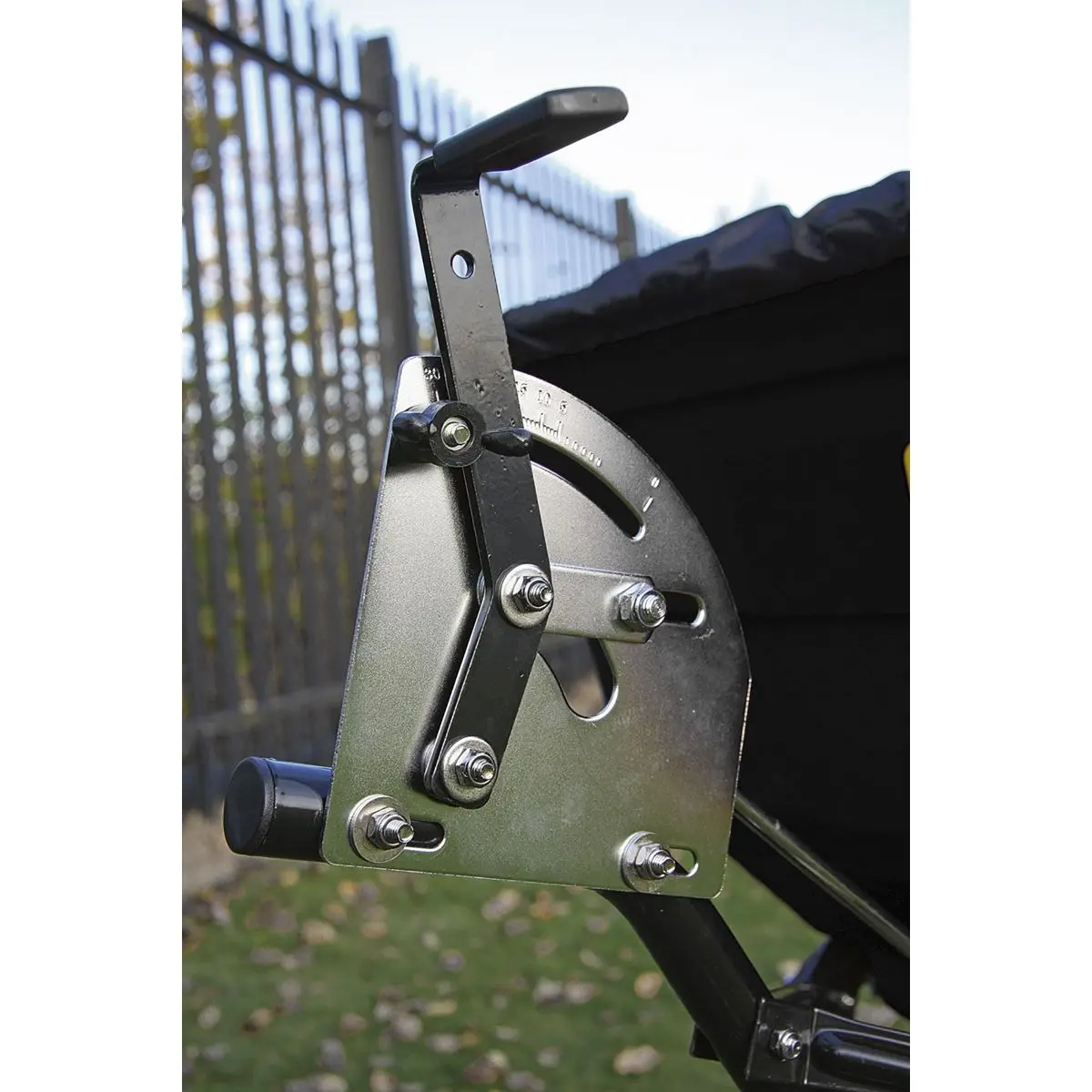 Sealey Broadcast Spreader 80kg Tow Behind - Image 12