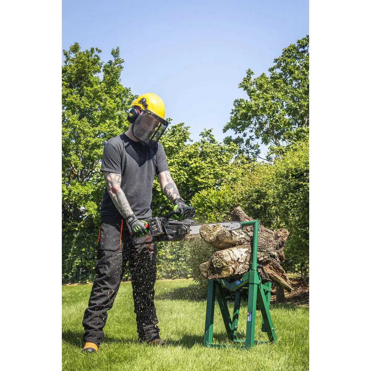 Sealey Chainsaw Kit 40V 4Ah SV20 Series 35cm - Image 7