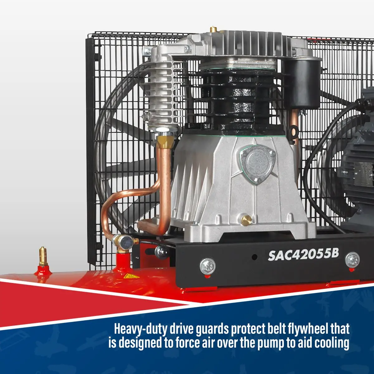 Sealey 200L Belt Drive Air Compressor with Cast Cylinders 5.5hp 3ph 2-Stage - Image 4