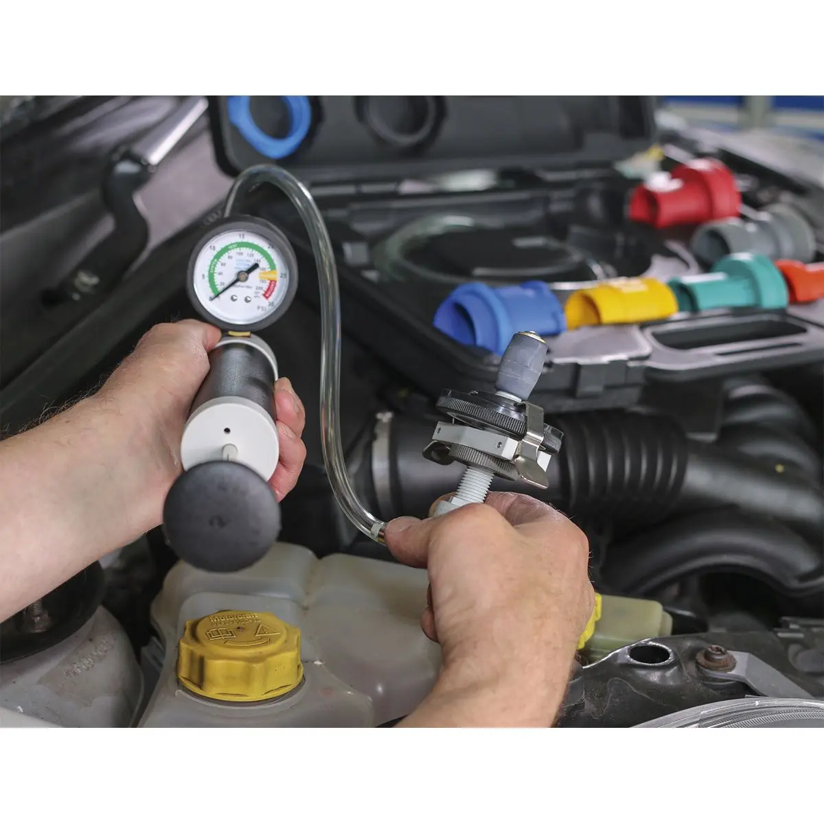 Sealey Cooling System & Cap Testing Kit - Image 4