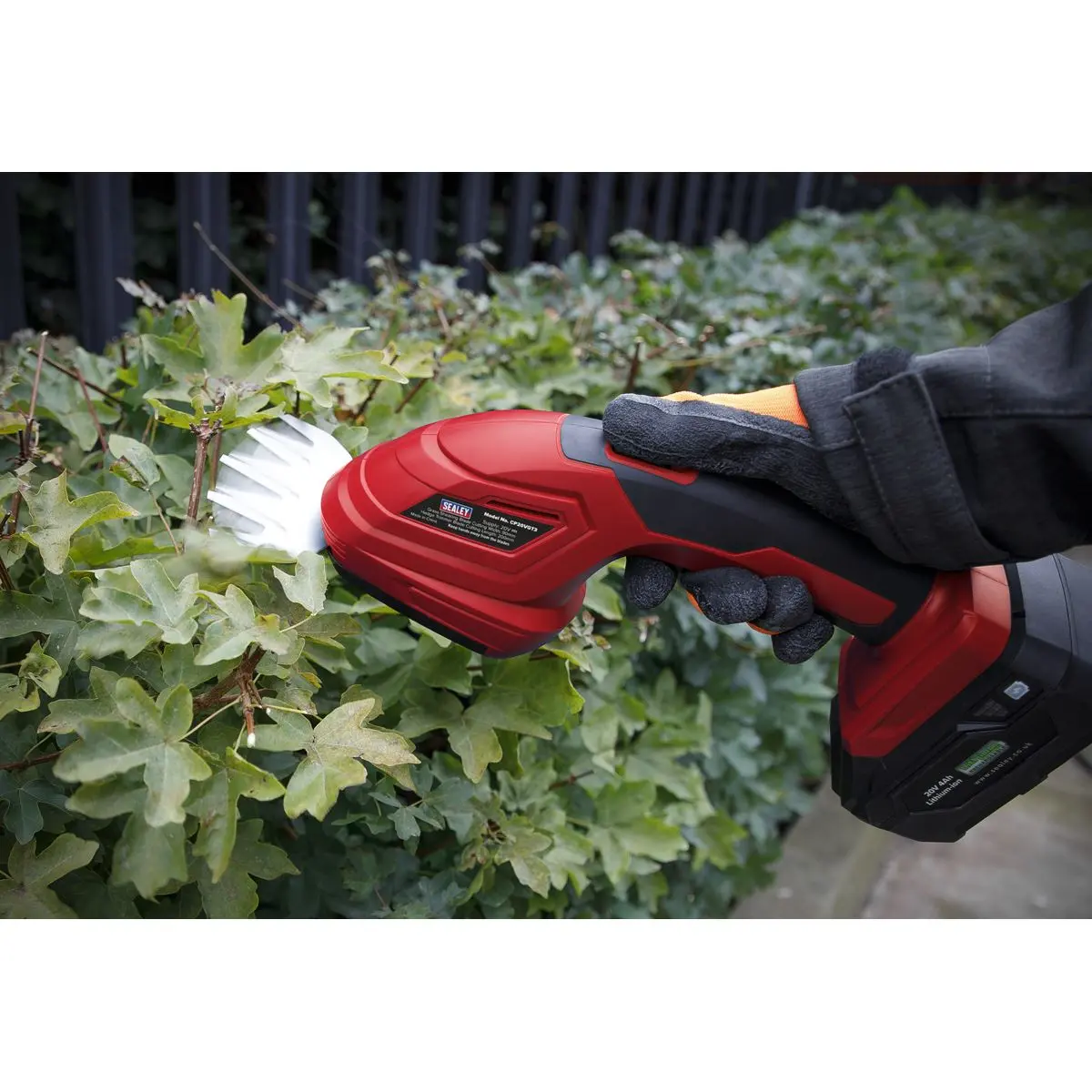 Sealey Cordless 20V SV20 Series 3-in-1 Garden Tool - Body Only - Image 6