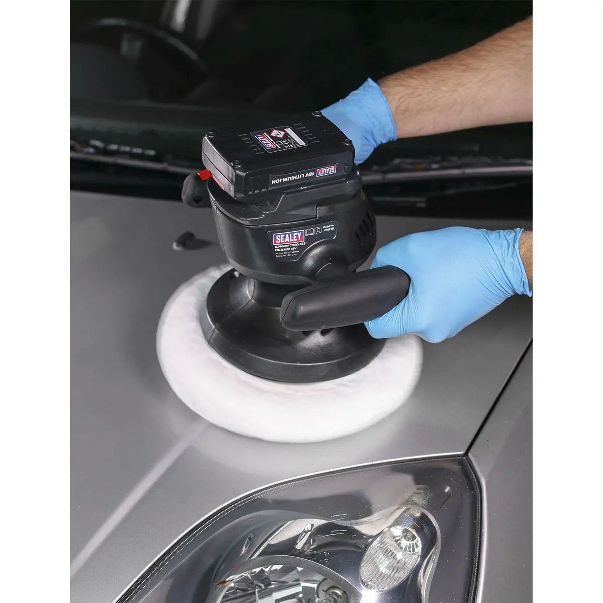 Sealey Cordless Polisher Ø240mm 18V Lithium-ion - Image 3