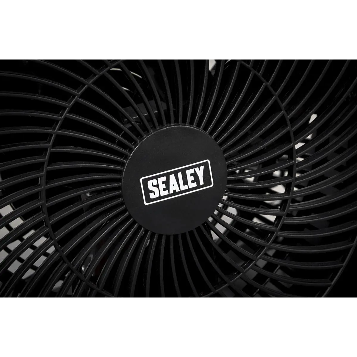 Sealey Desk/Floor Fan 3-Speed 8" 230V - Image 7