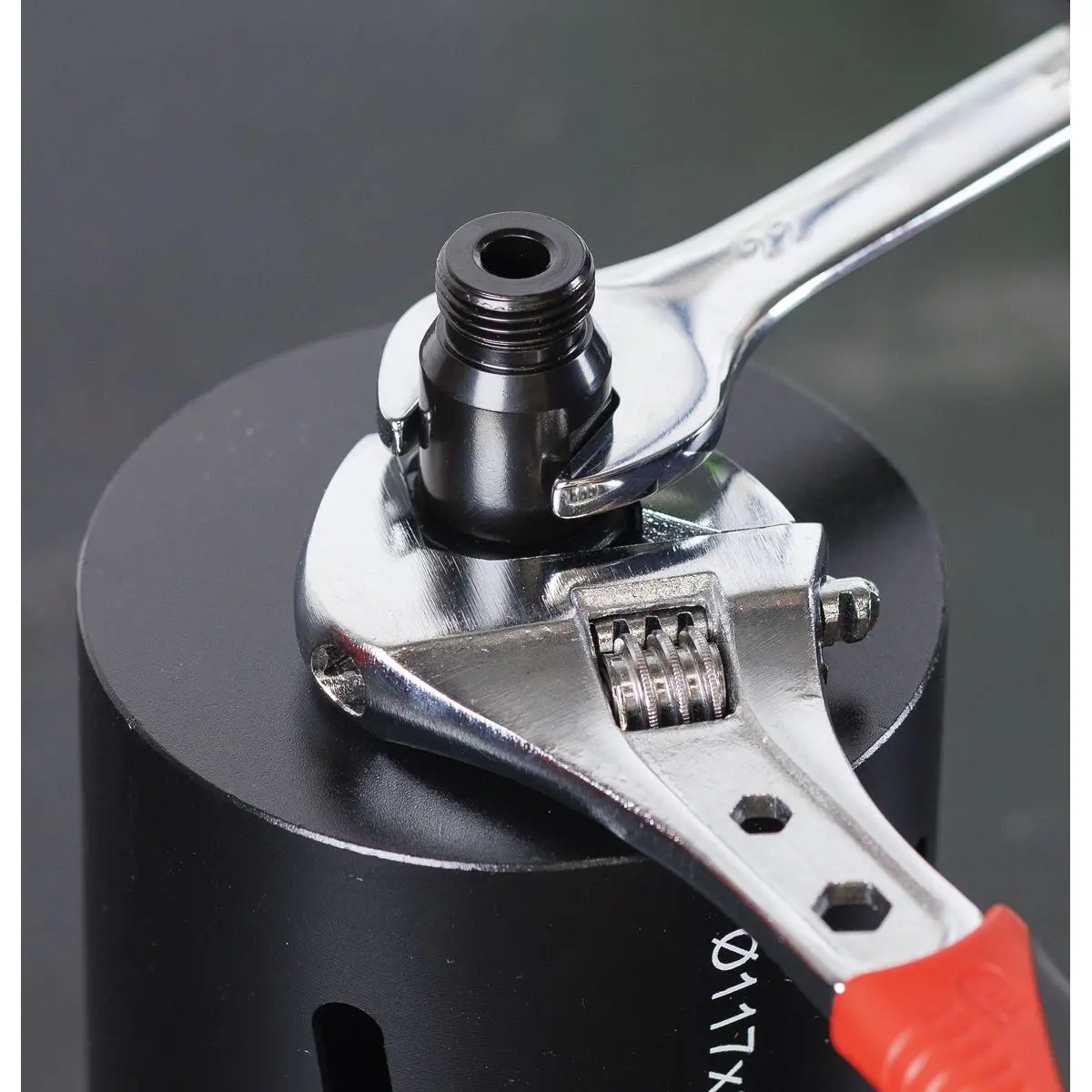 Sealey Diamond Core Drill Adaptor with Through Hole 1/2"BSP Male to 1/2"BSP Male - Image 7