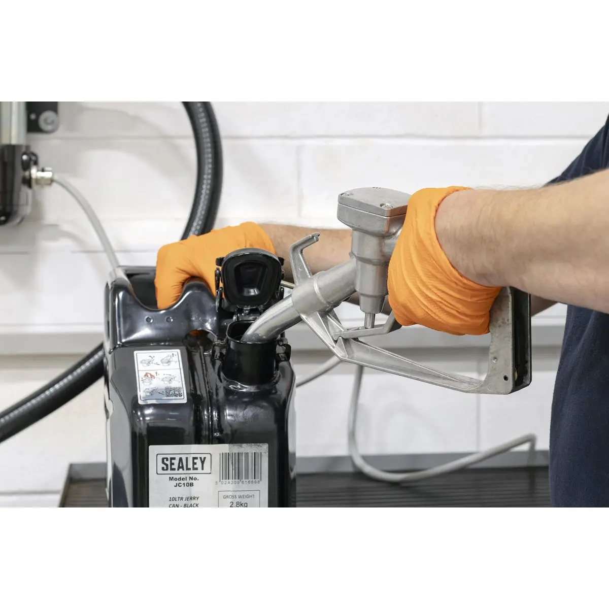 Sealey Diesel & Fluid Transfer Pump 24V High Flow - Image 6