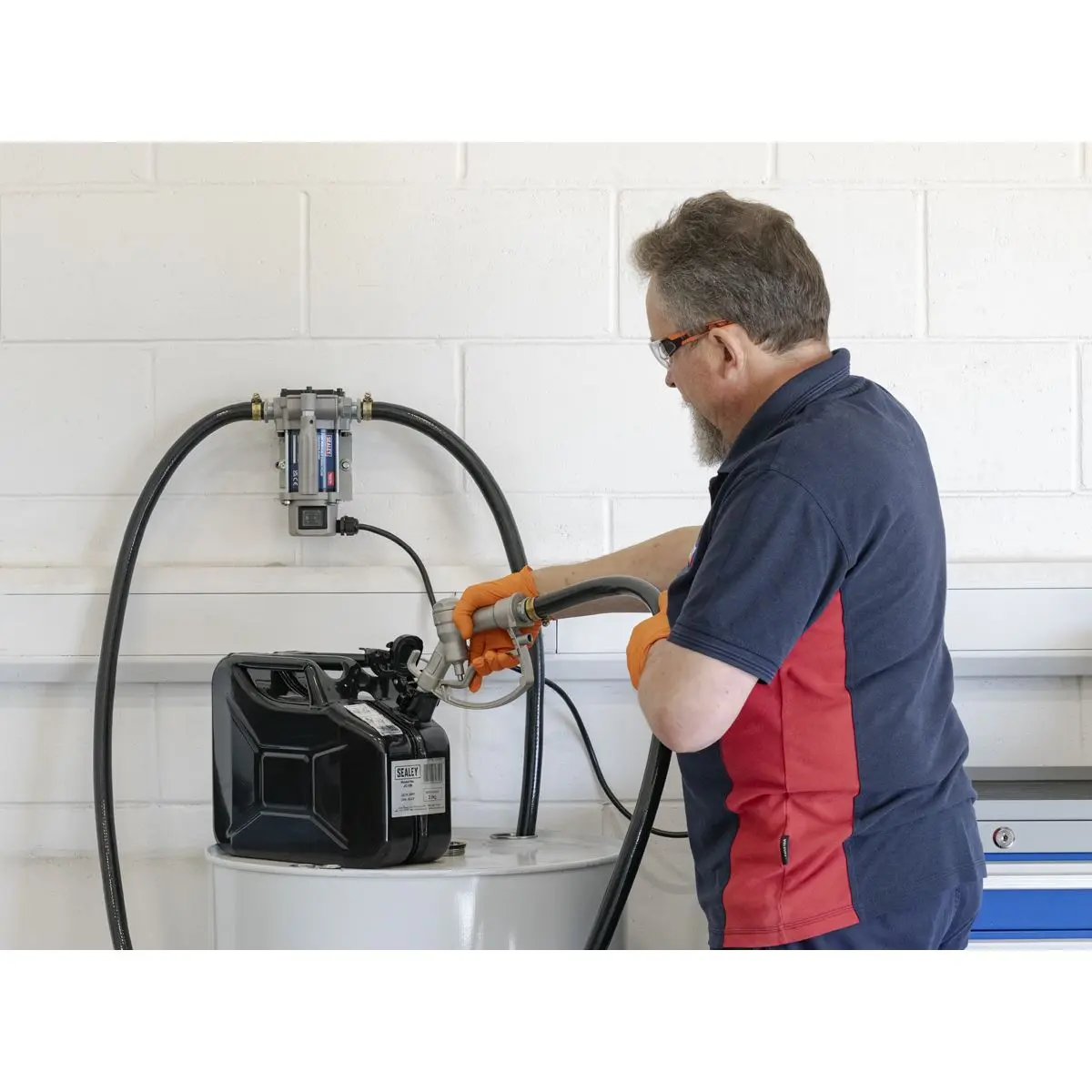 Sealey Diesel/Fluid Transfer Pump Portable 12V - Image 8
