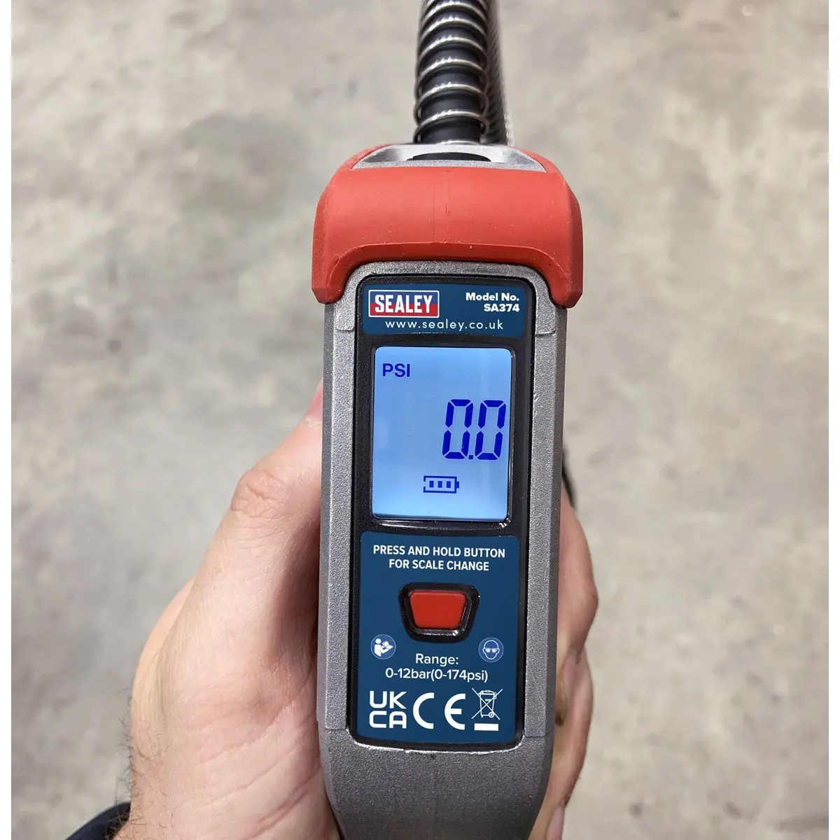 Sealey Digital Tyre Inflator 0.5m Hose with Twin Push-On Connector - Image 5