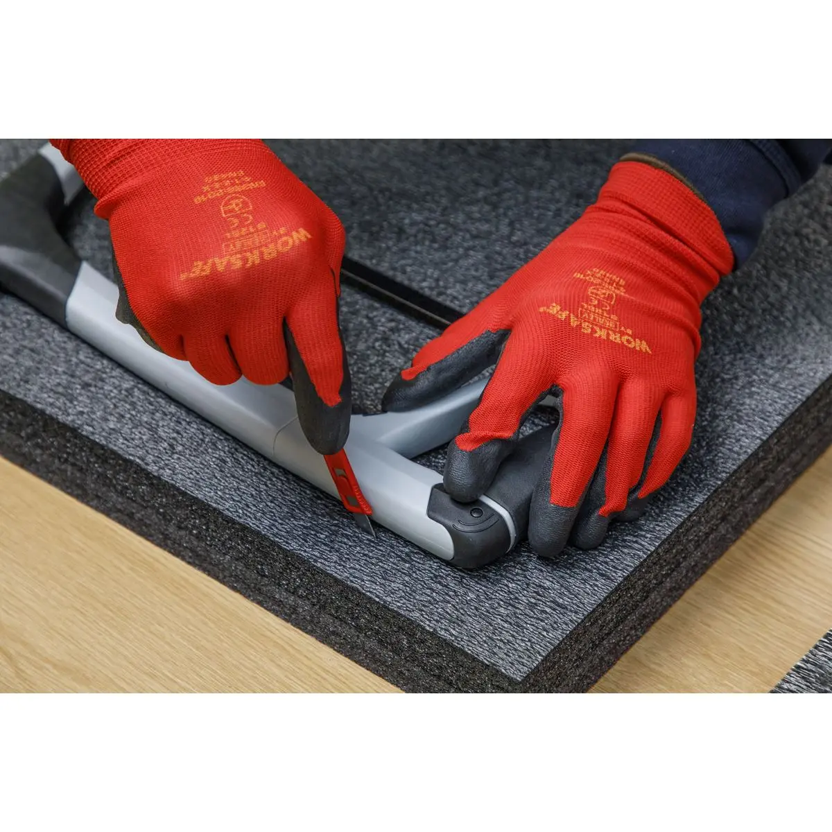 Sealey Easy Peel Shadow FoamĀ® Black/Black 1200 x 550 x 50mm - Image 3