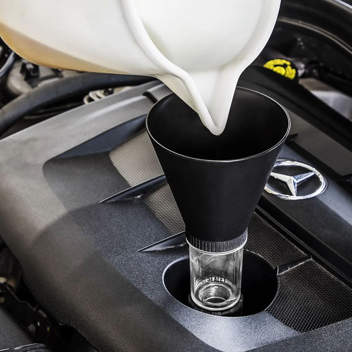 Sealey Engine Oil Funnel Set 4pc  - BMW, Mercedes-Benz - Image 7