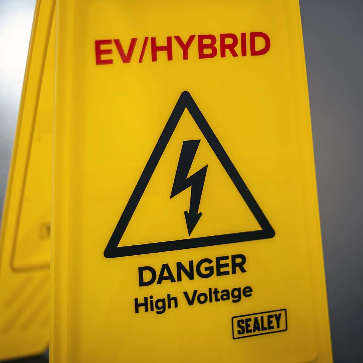 Sealey EV/Hybrid Floor Warning Signs - Pack of 2 - Image 2