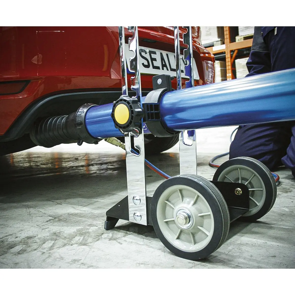 Sealey Exhaust Fume Extractor with 3m Ducting - Image 4