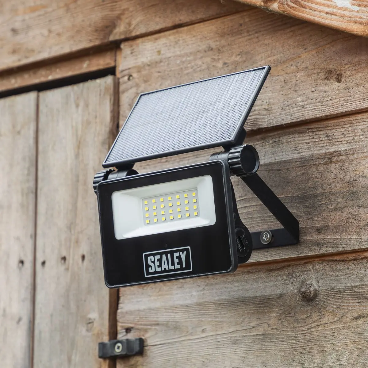 Sealey Extra-Slim Solar Floodlight with Wall Bracket 20W SMD LED - Image 3