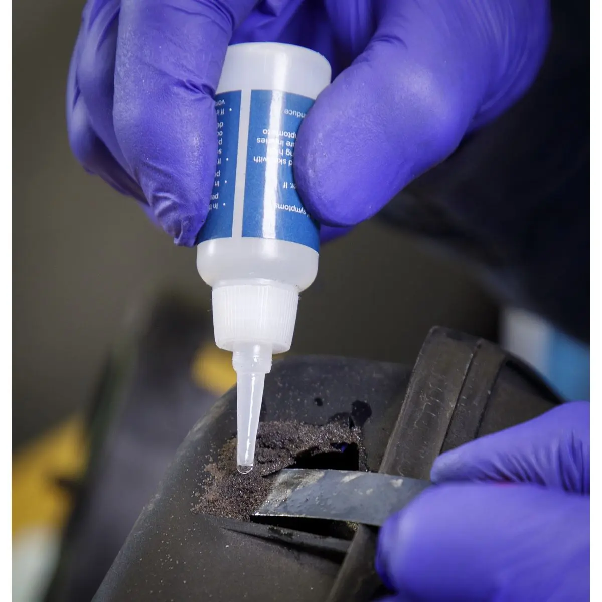 Sealey Fast Fix Filler and Adhesive Two Part Repair System Black - Image 2