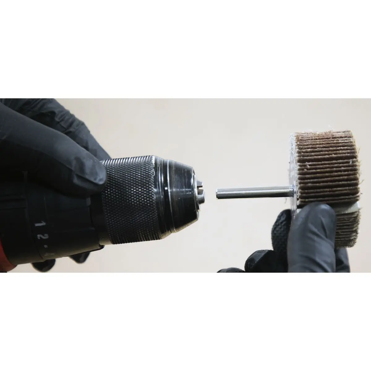 Sealey Abrasive Flap Wheel Ø60 x 30mm Ø6mm Shaft Assorted Grit - Pack of 5 - Image 3