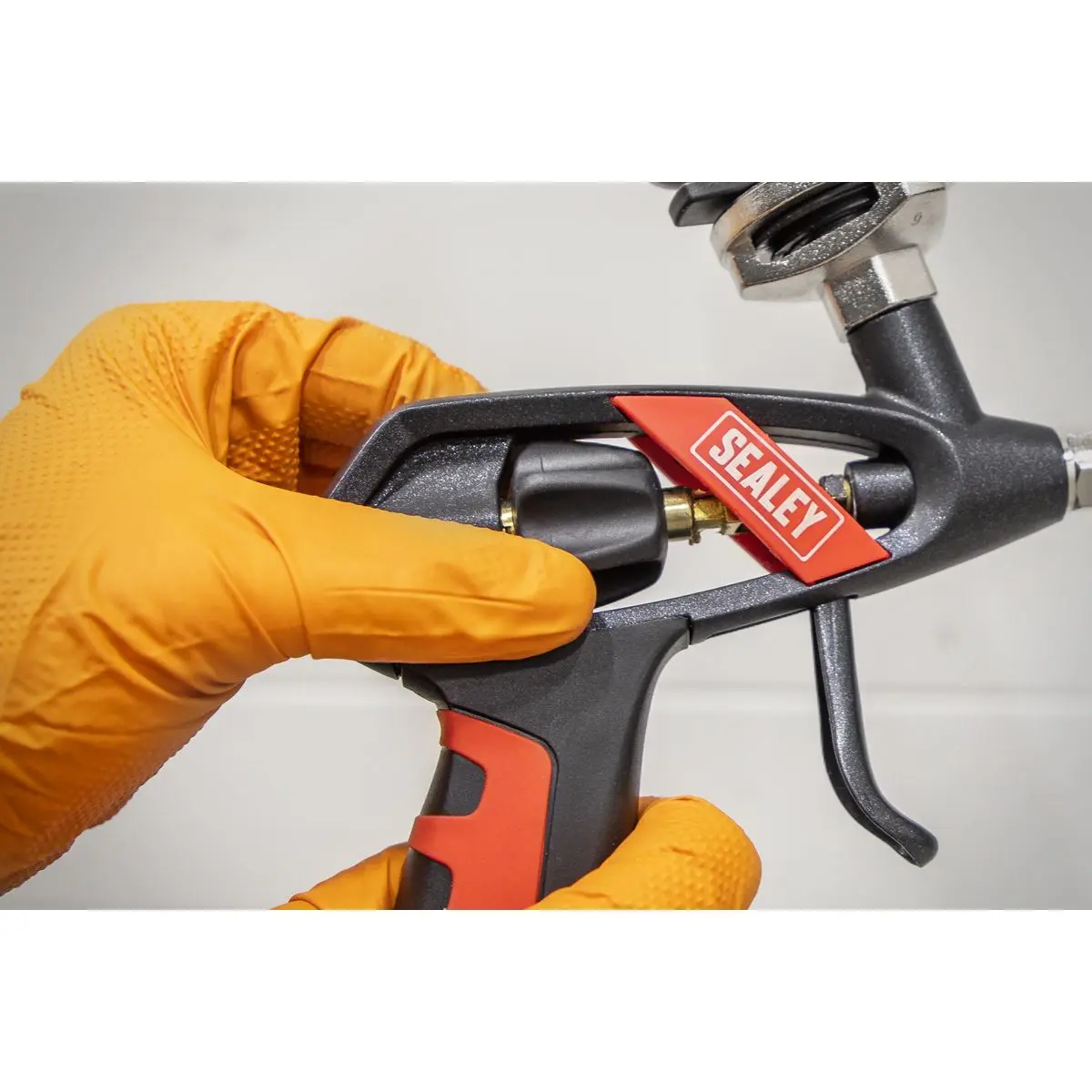 Sealey Foam Gun for Expanding Foam Cartridges - Image 4