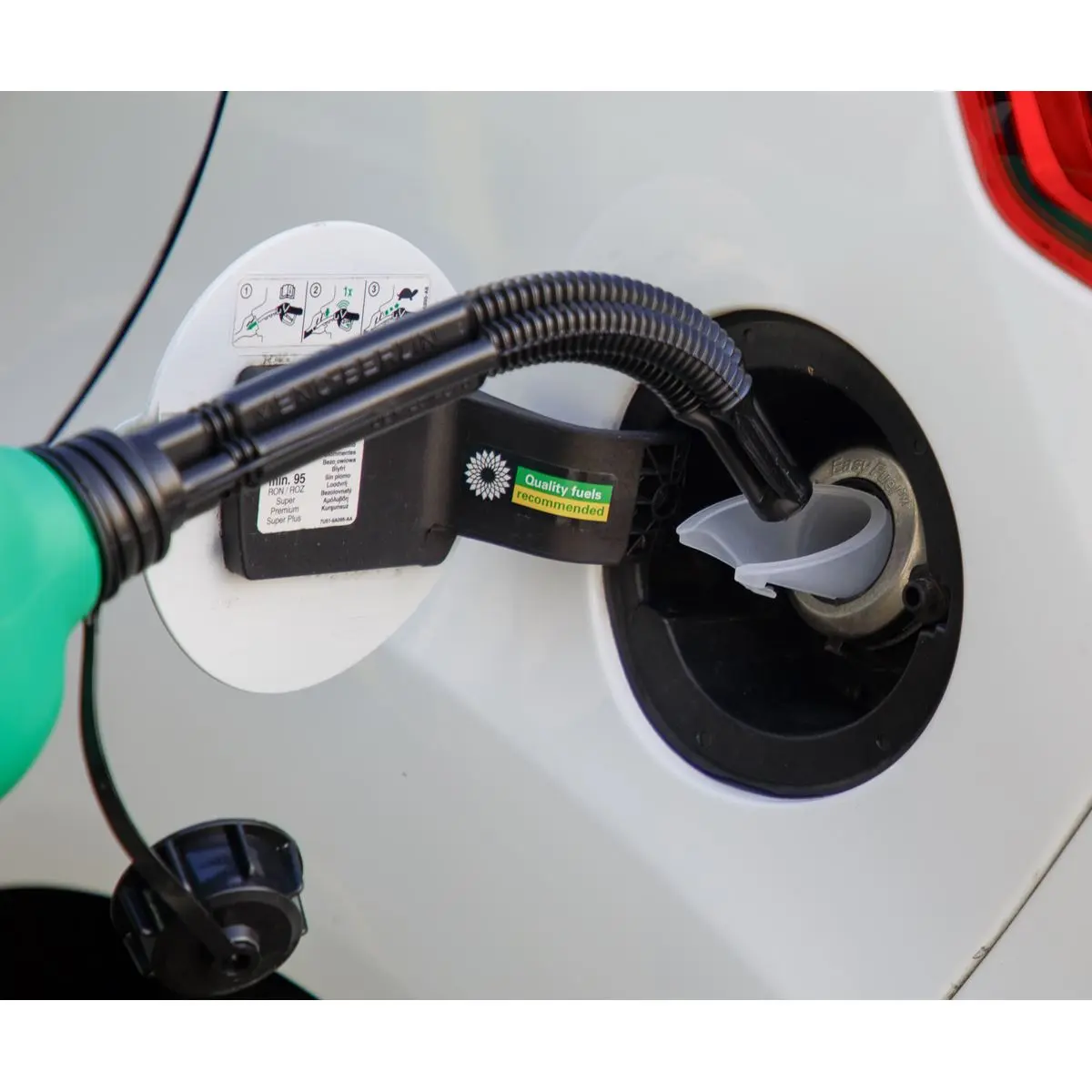 Sealey Ford Emergency Fuel Funnel - Petrol - Image 2