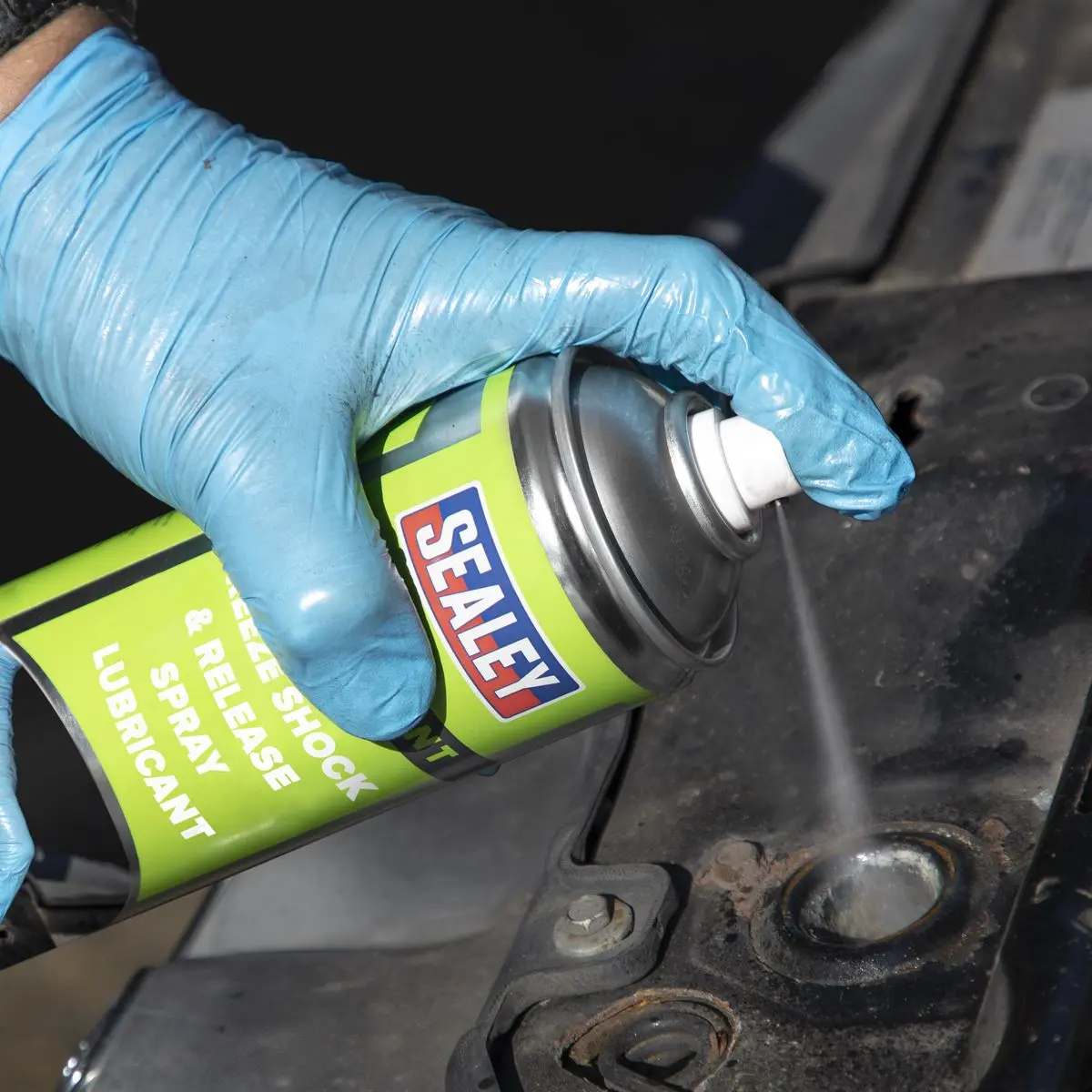 Sealey Freeze Shock & Release Spray Lubricant 500ml - Image 2