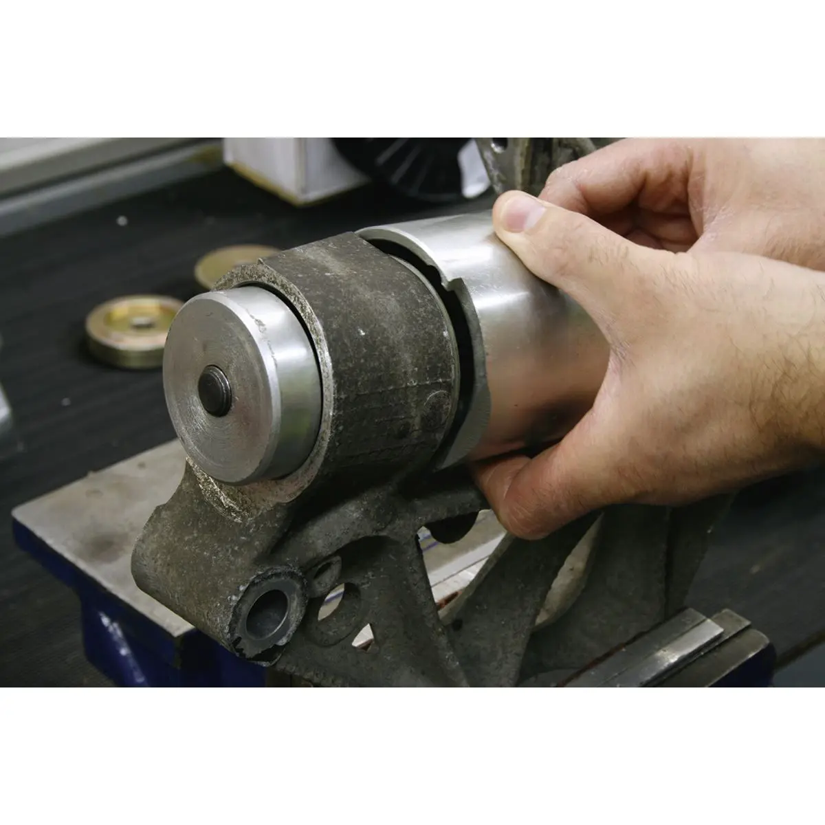 Sealey Front Suspension Bush Tool - VAG - Image 6