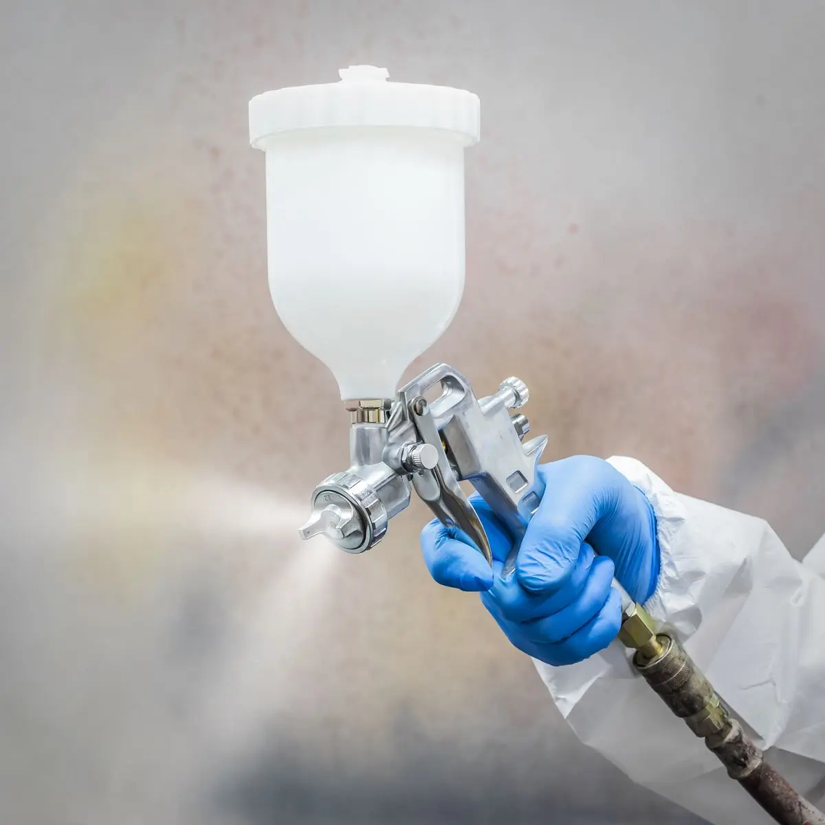 Sealey Gravity Feed Spray Gun 2.2mm Set Up Adjustable Paint Flow 600ml - Image 9