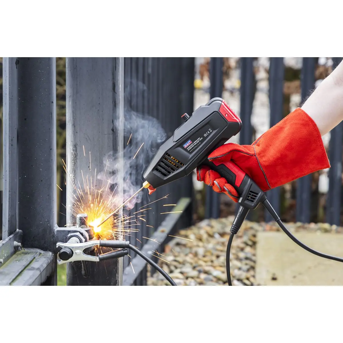 Sealey Handheld MMA/ARC Inverter Welder 120A - Image 9