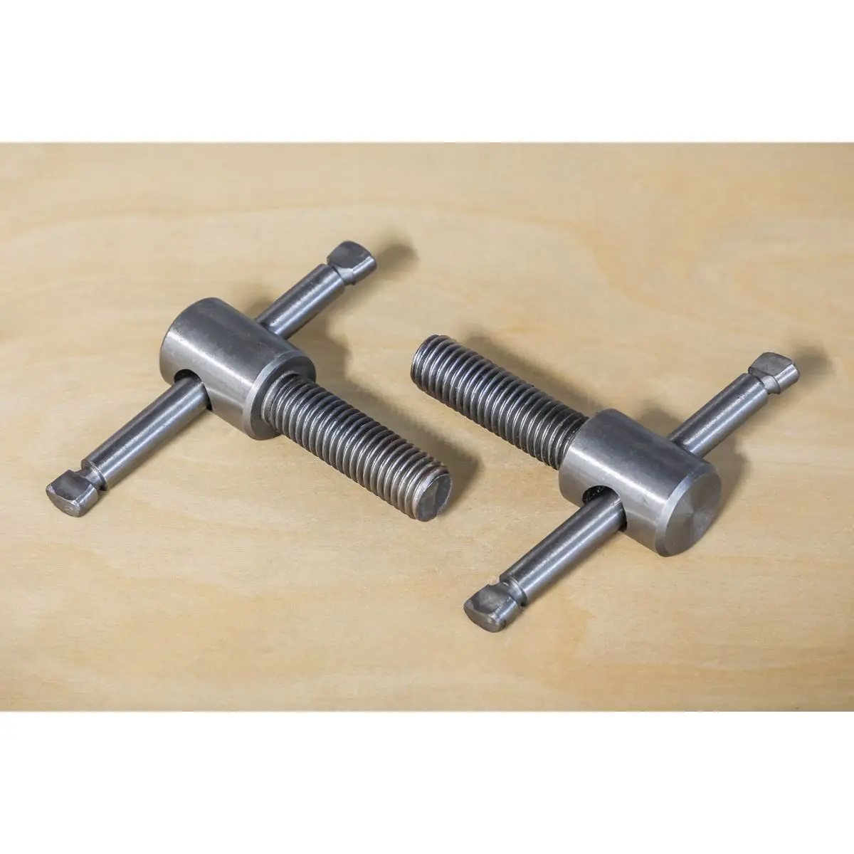 Sealey Heavy-Duty Professional Vice with Swivel Base 125mm - Image 2