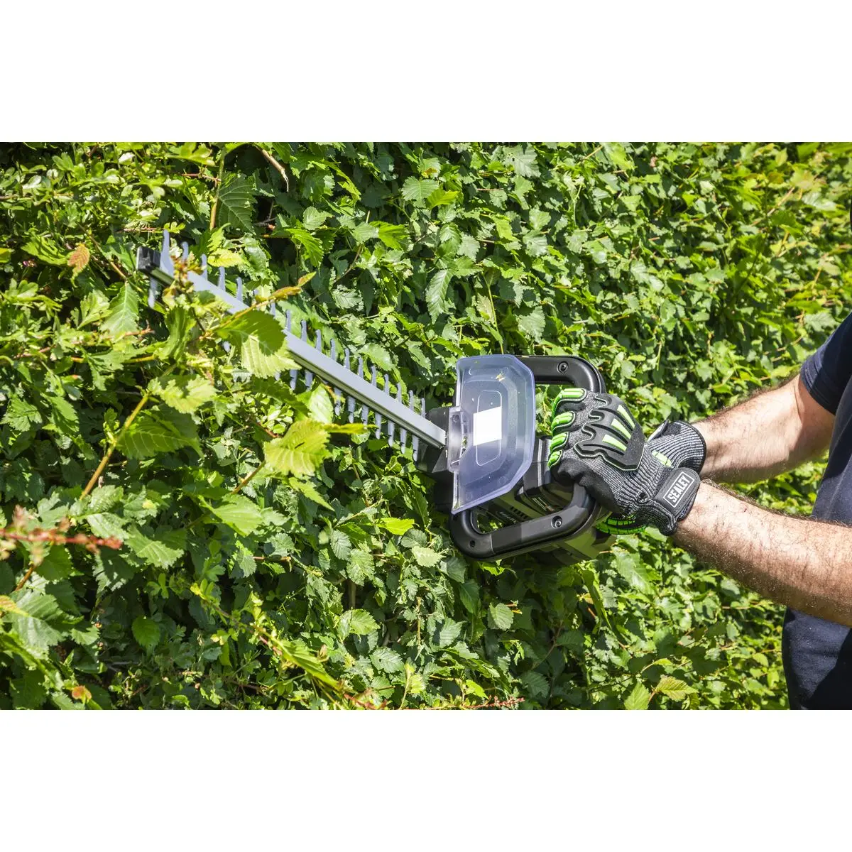 Sealey Hedge Trimmer Kit 40V 4Ah SV20 Series 52cm - Image 12