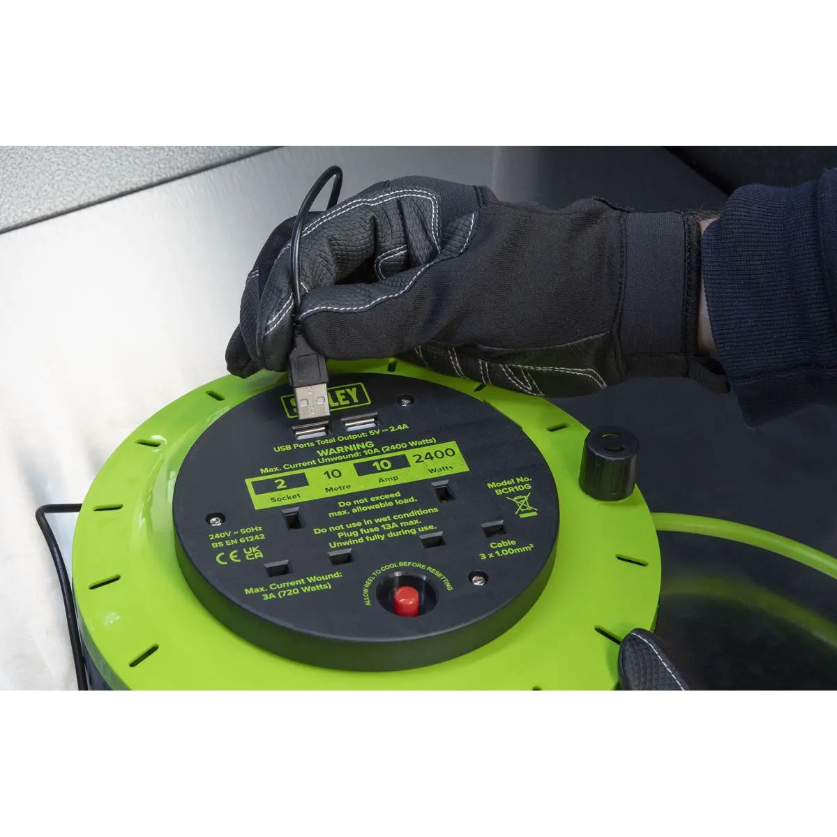 Sealey Helmet Cooling Bag - Image 8