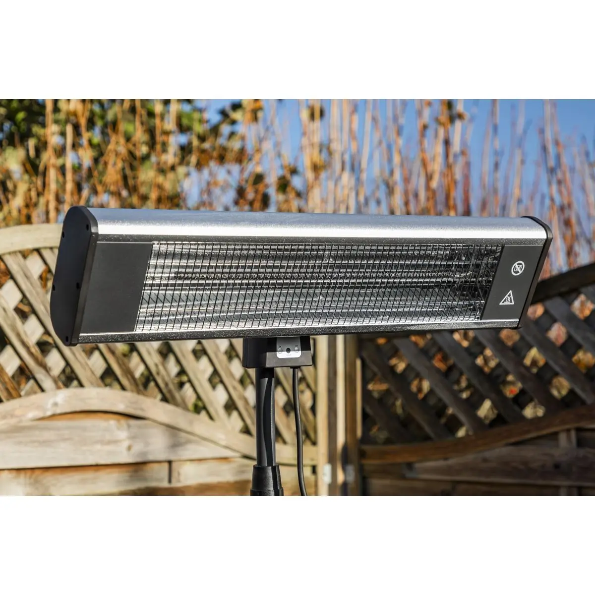 Sealey High Efficiency Carbon Fibre Infrared Patio Heater 1800W/230V with Telescopic Floor Stand - Image 6
