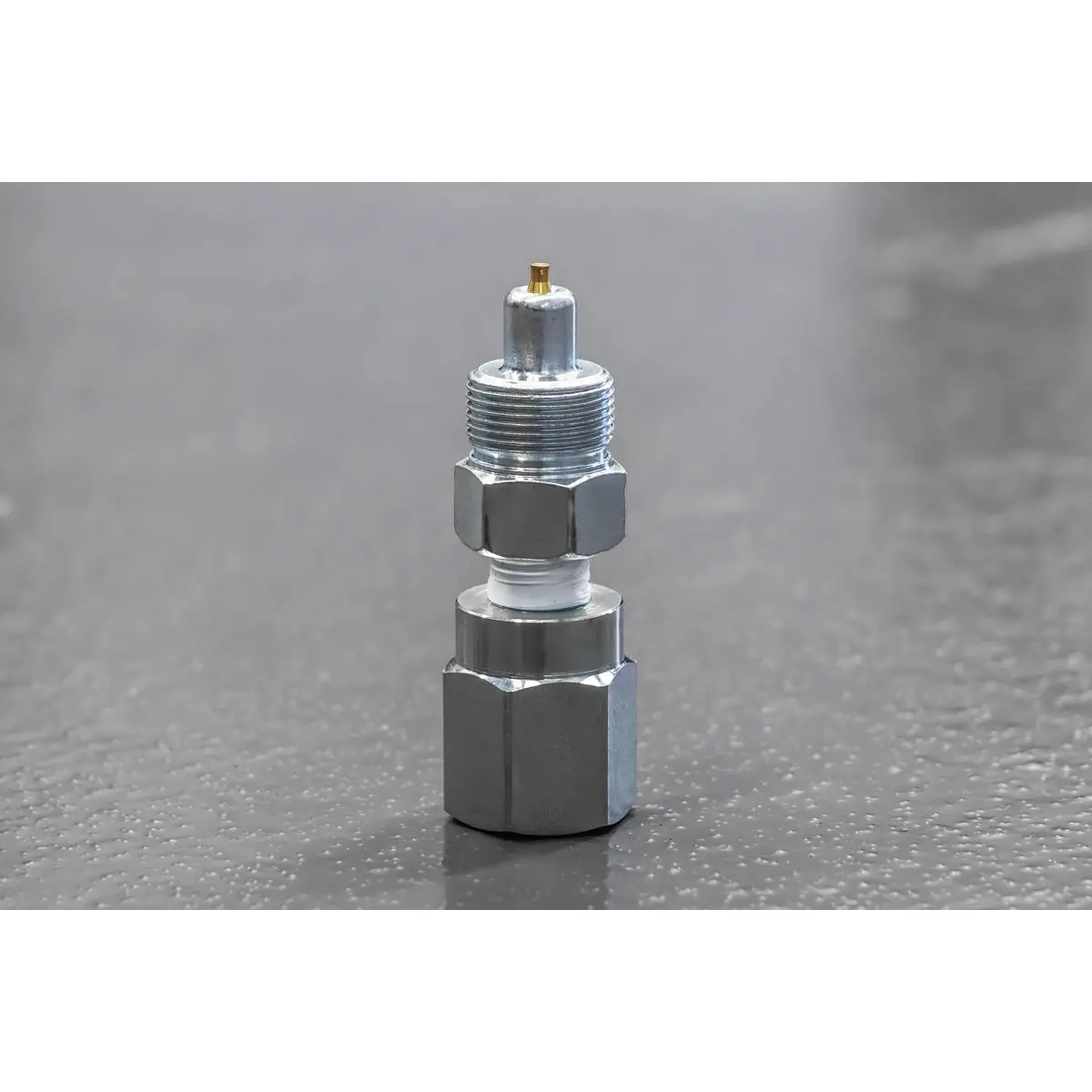 Sealey High Pressure Hydraulic Hose 3/8" & 3/8" to 1/4" Adaptor - Image 6