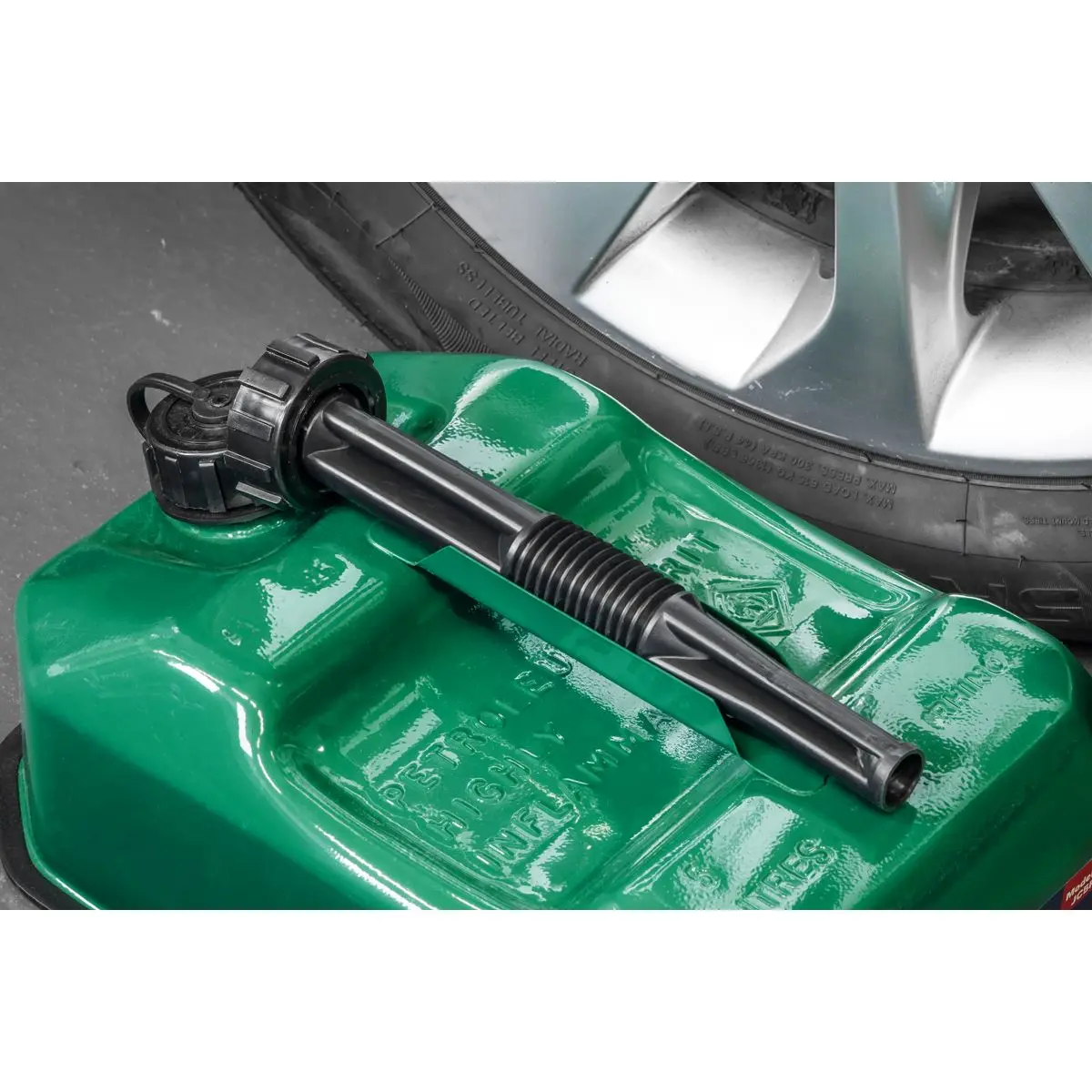 Sealey Jerry Can 5L - Green - Image 9