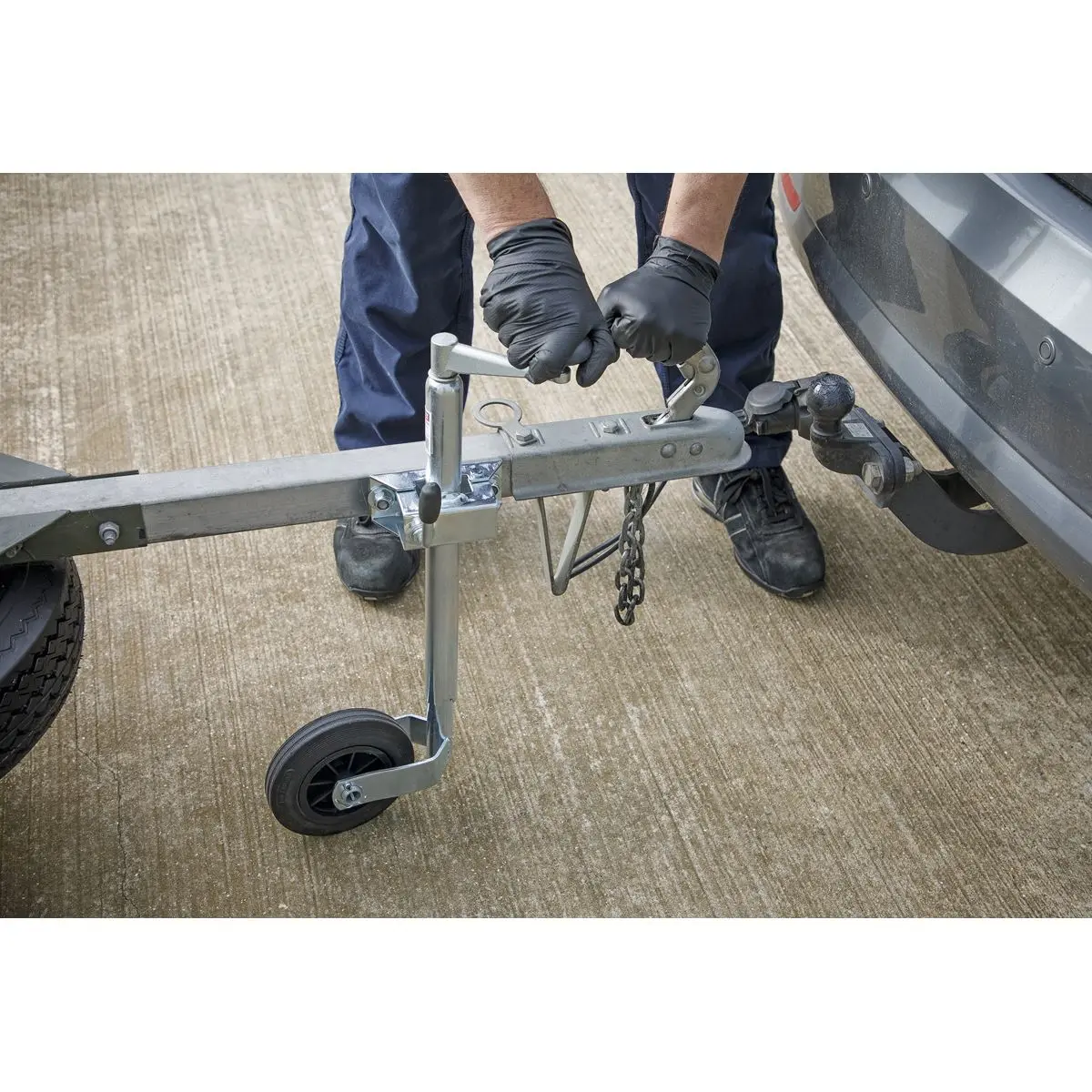 Sealey Jockey Wheel & Clamp Ø35mm - Ø150mm Solid Wheel - Image 4