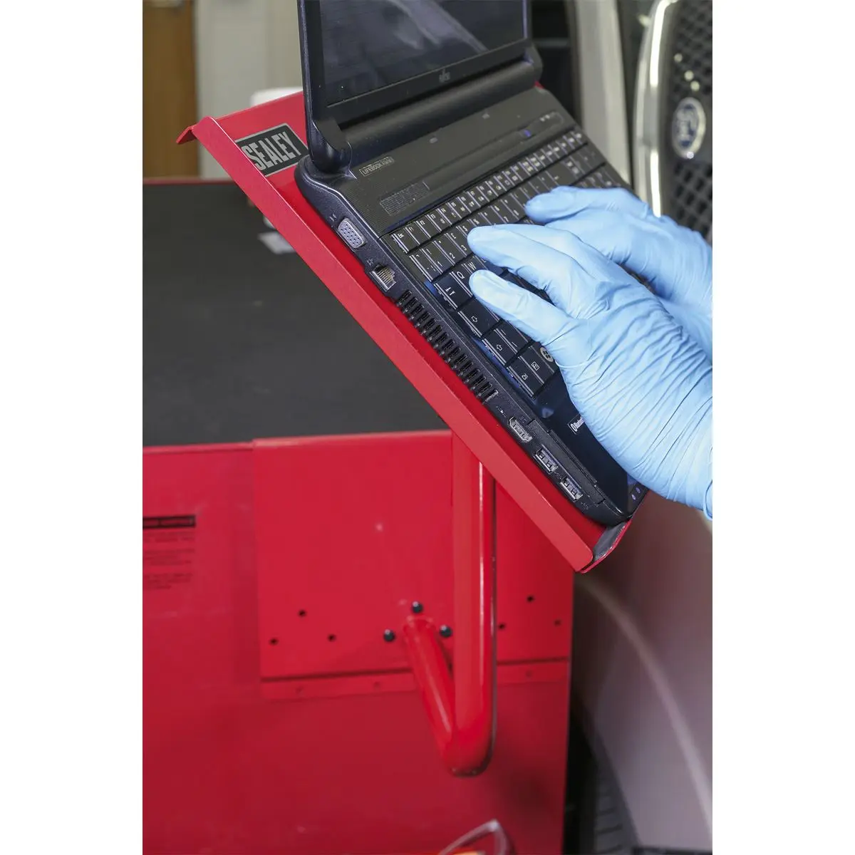 Sealey Laptop & Tablet Stand 440mm - Red - Image 3